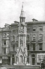Early-photo-The-Albert-Memorial.-1866.